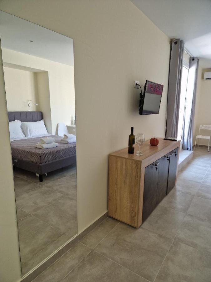 Ermou Studio Apartment Афины Экстерьер фото